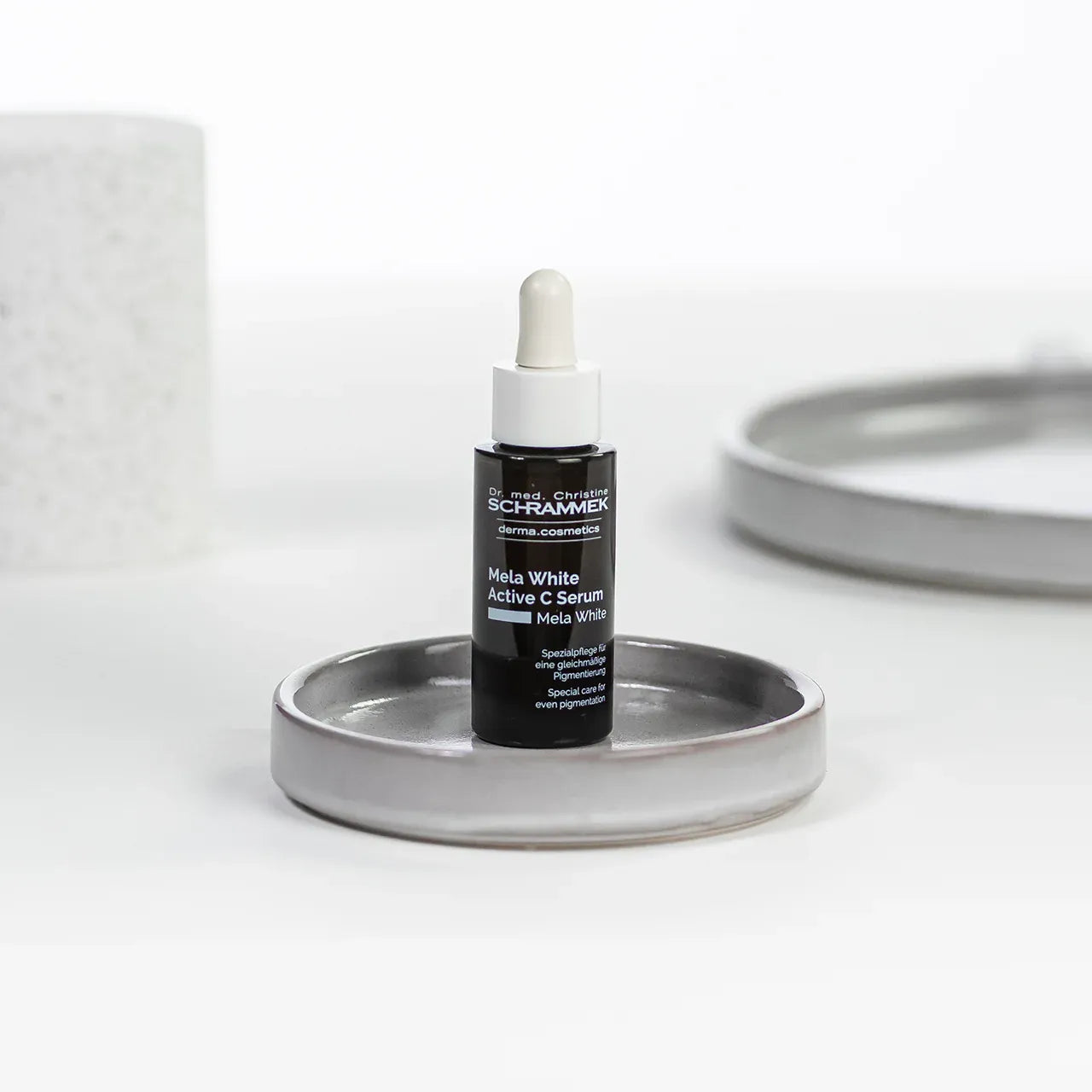 Mela White Active C Serum